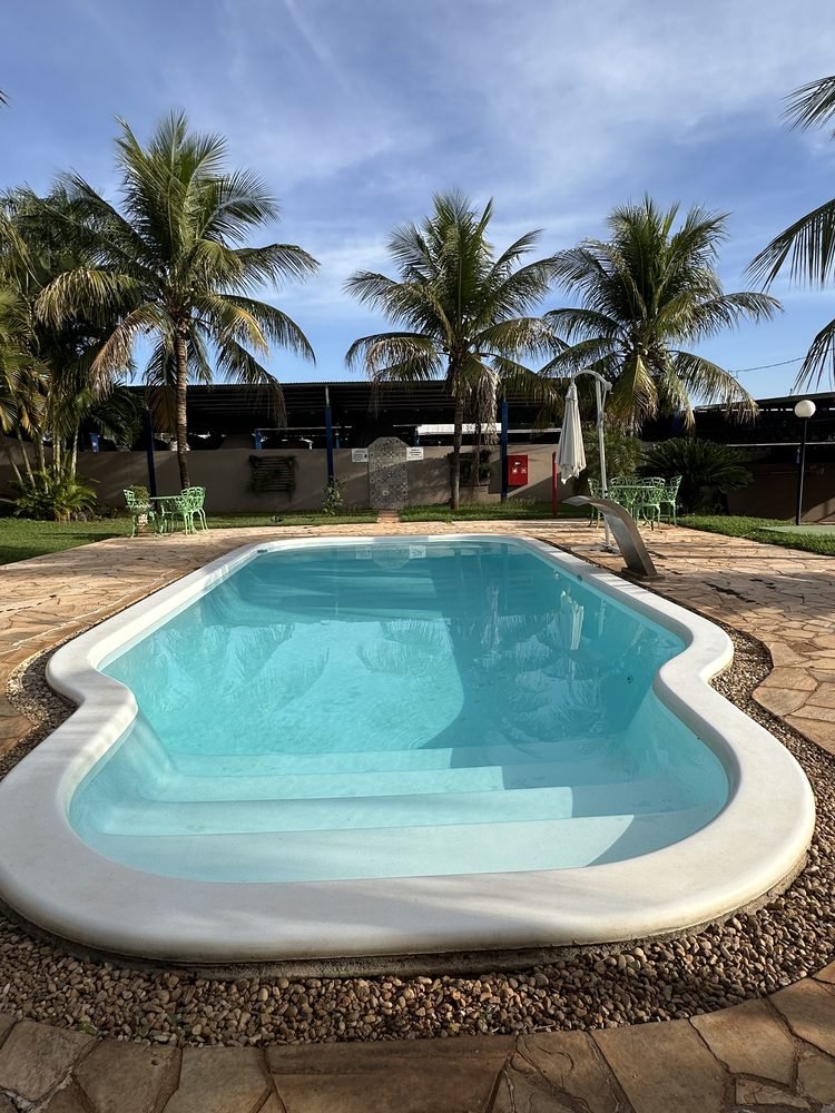Piscina ao entardecer